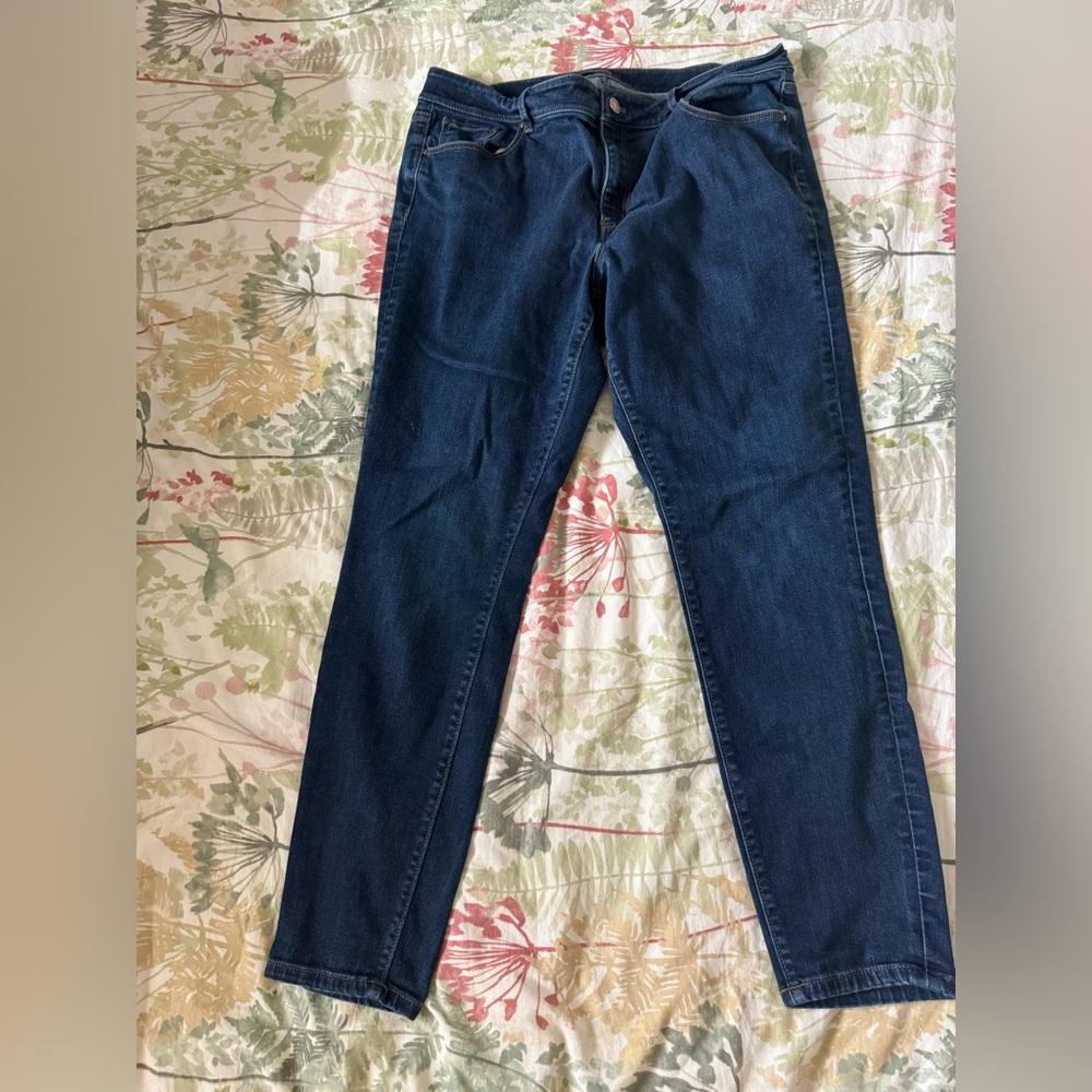🚨LAST CALL🚨🗣️ Ann Taylor Dark Blue The Skinny Curvy Jeans
